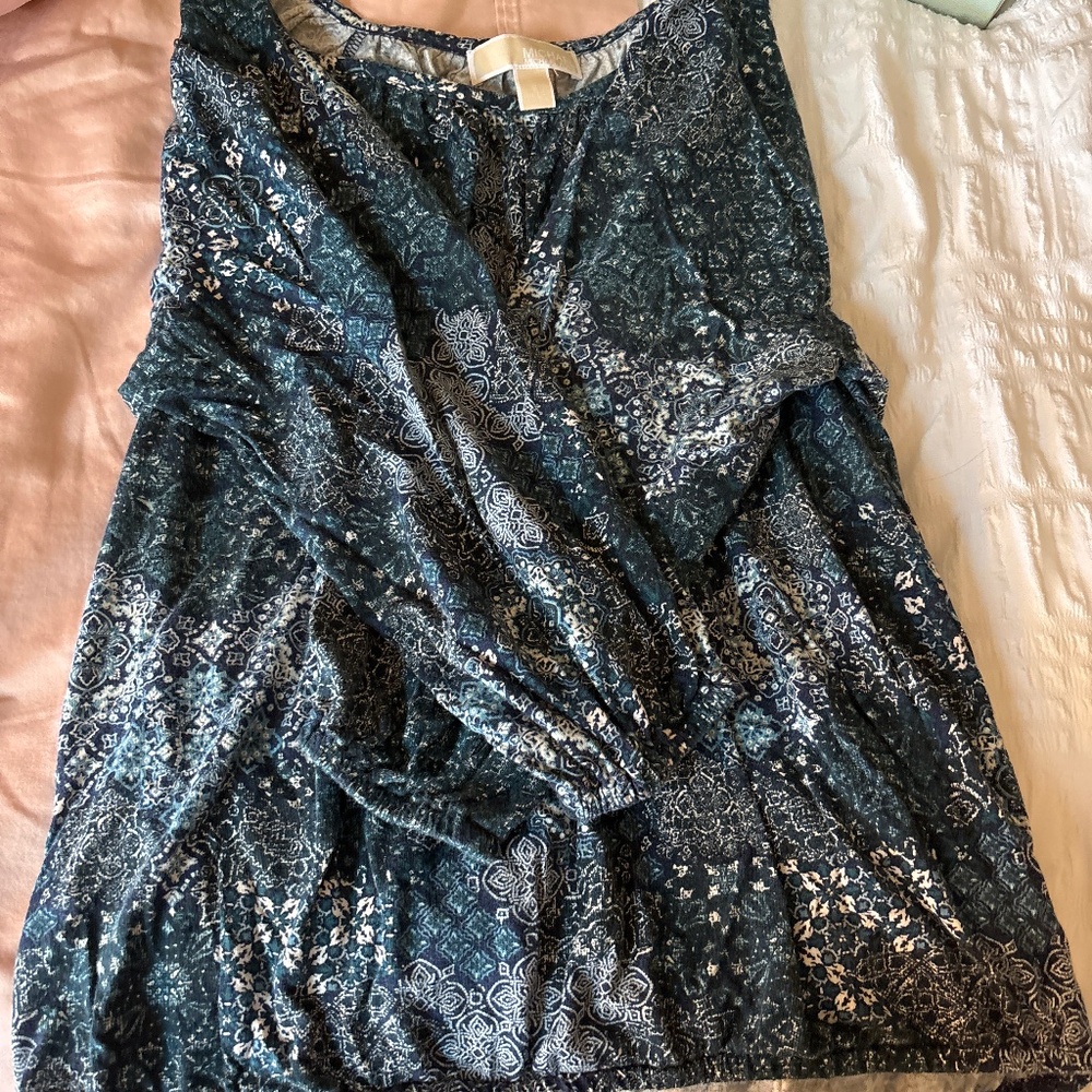Loose and comfy knit fabric blouse